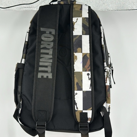 Fortnite Backpack - Picture 2 of 8